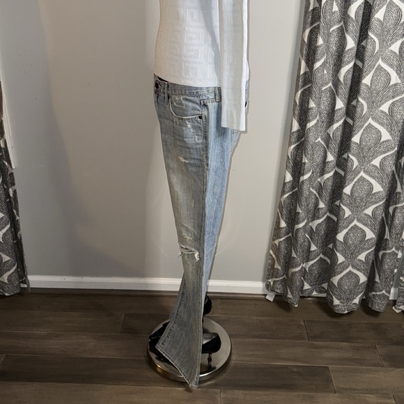 Abercrombie & Fitch Emma Light Wash Ripped Boot Cut Jeans - Picture 3 of 11